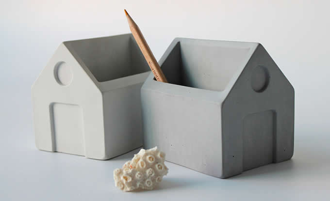 Concrete  House Shaped Pen Holder 